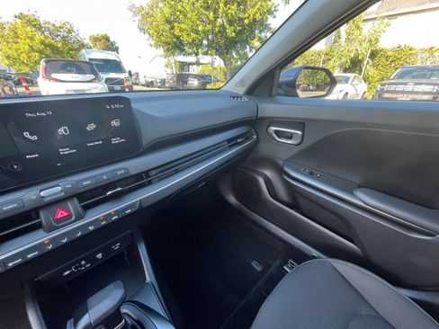 Used 2026 Kia K4 FWD image 34
