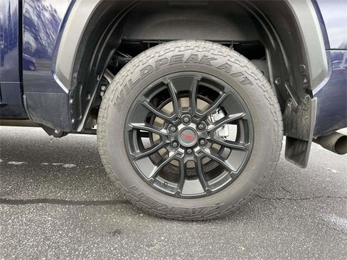Used 2025 Toyota Tundra Limited image 9