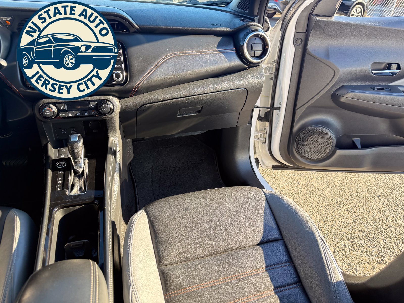 Used 2021 Nissan Kicks SR w/ SR Premium Package FWD image 21
