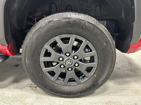 Used 2025 Toyota 4Runner SR5 image 63