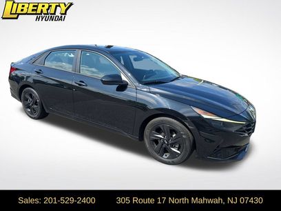 Certified 2022 Hyundai Elantra SEL w/ Convenience Package