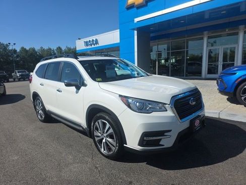 Used 2022 Subaru Ascent Touring AWD/4WD image 1