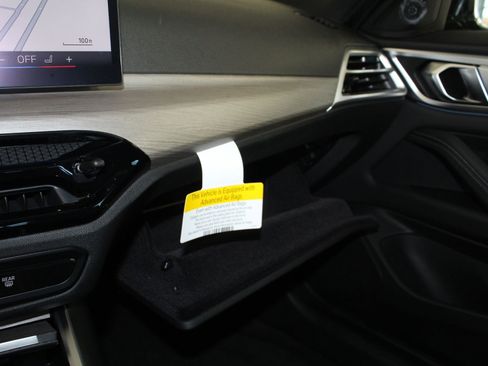 Used 2025 BMW i4 xDrive40i AWD/4WD image 31
