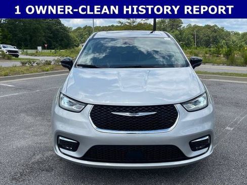 Certified 2024 Chrysler Pacifica Limited w/ Trailer Tow Group AWD/4WD image 13