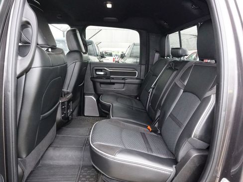 Used 2025 RAM 2500 Laramie AWD/4WD image 10
