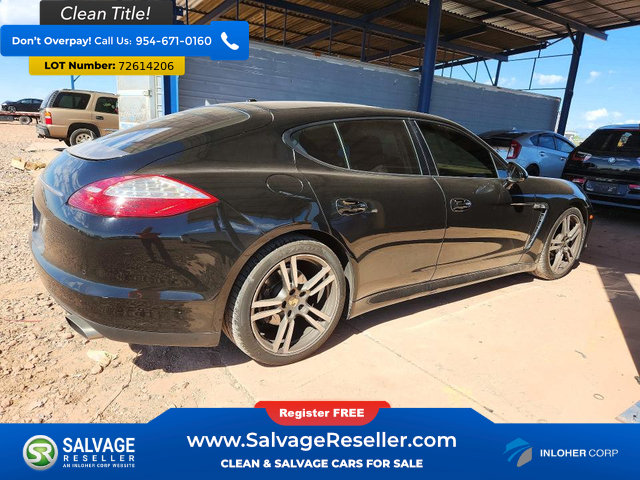 Used 2012 Porsche Panamera 4 image 4
