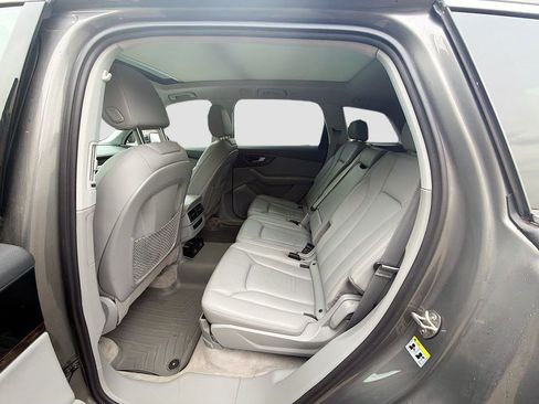 Used 2017 Audi Q7 3.0T Premium Plus w/ Premium Plus Package image 22