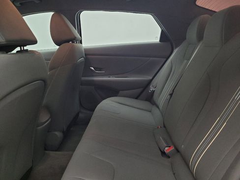 Used 2023 Hyundai Elantra SEL FWD image 18