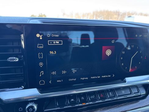 Used 2025 GMC Sierra 1500 Elevation image 17