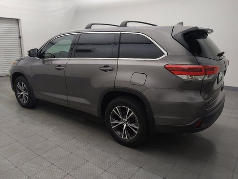 Used 2018 Toyota Highlander Plus image 3