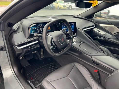 Used 2024 Chevrolet Corvette Stingray Preferred Cpe w/ Battery Protection Package image 18