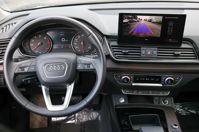 Certified 2023 Audi Q5 2.0T Premium w/ Convenience Package AWD/4WD image 7