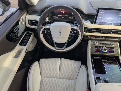 Used 2024 Lincoln Aviator Black Label w/ Class IV Trailer Tow Package image 17