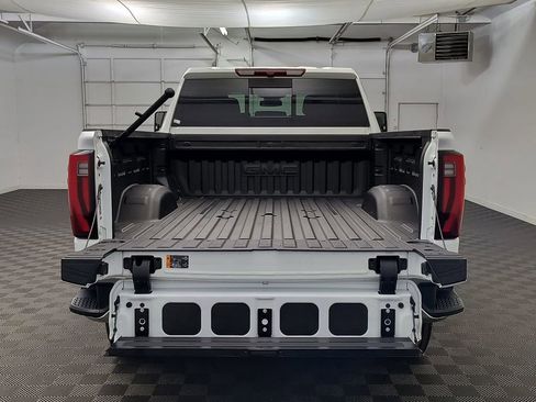 Used 2024 GMC Sierra 2500 SLT w/ SLT Premium Package AWD/4WD image 20