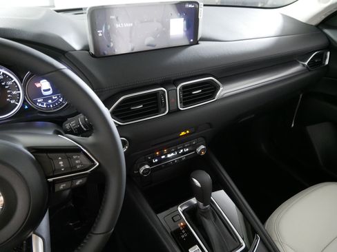 New 2025 MAZDA CX-5 AWD 2.5 S w/ Preferred Package image 5