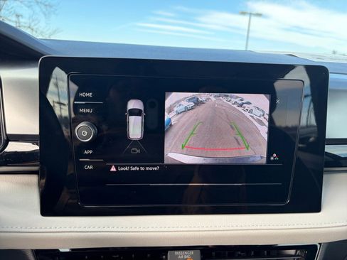 Used 2025 Volkswagen Taos S image 19