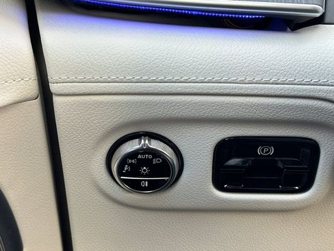 Certified 2023 Mercedes-Benz EQE 500 4MATIC SUV image 34