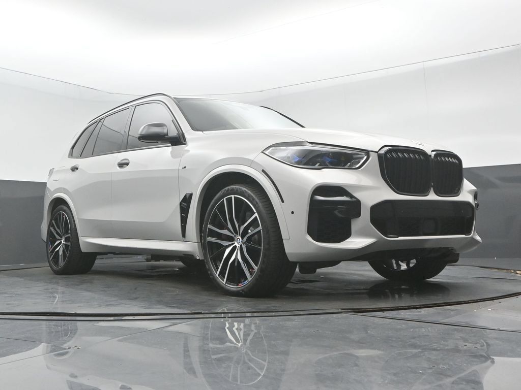 Used 2022 BMW X5 M50i w/ Executive Package AWD/4WD image 30
