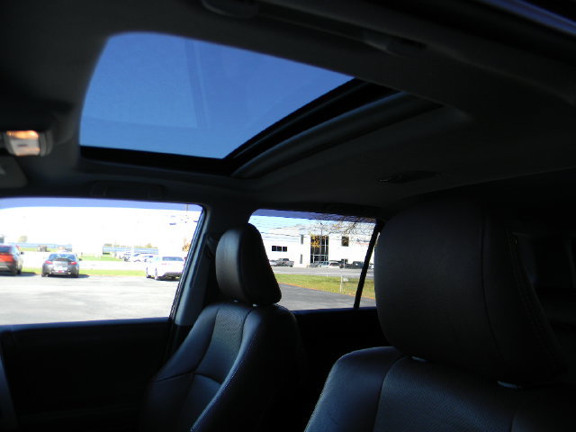 Used 2024 Toyota 4Runner Limited AWD/4WD image 22