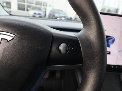 Used 2021 Tesla Model 3 Standard Range Plus image 61