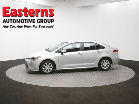 Used 2023 Toyota Corolla LE image 56
