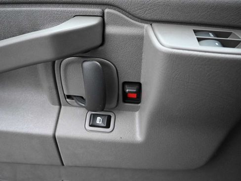 Used 2024 GMC Savana 4500 w/ Power Convenience Package RWD image 16
