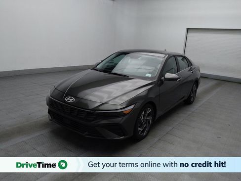 Used 2025 Hyundai Elantra SEL FWD image 1