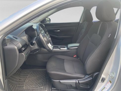Used 2022 Nissan Sentra SV FWD image 19