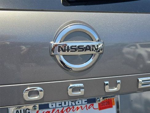 Used 2021 Nissan Rogue SV FWD image 22