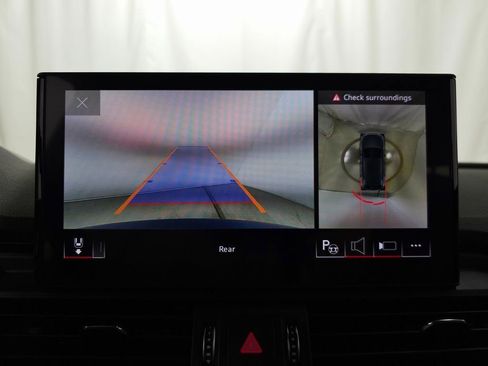 Used 2022 Audi SQ5 Prestige w/ Prestige Package image 29