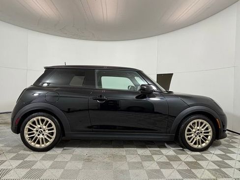 Used 2025 MINI Cooper S image 8