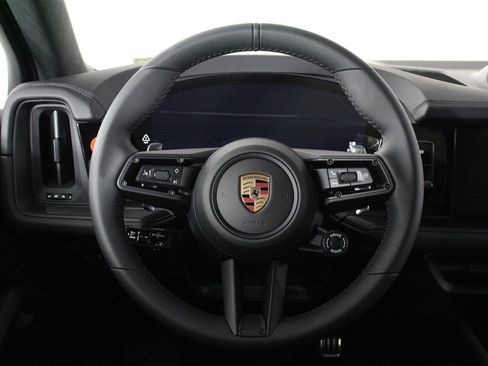 New 2026 Porsche Cayenne GTS image 12