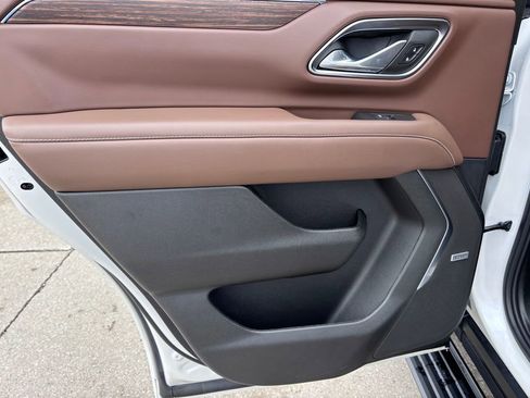 Used 2024 Chevrolet Tahoe High Country w/ Advanced Technology Package image 11