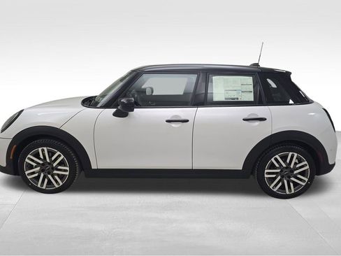 New 2026 MINI Cooper 4-Door Hardtop image 6