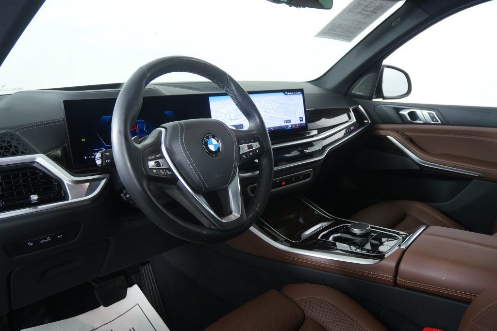 Used 2026 BMW X5 xDrive40i AWD/4WD image 13