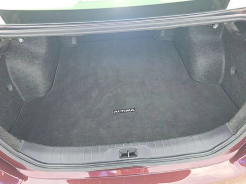 Used 2025 Nissan Altima 2.5 SV FWD image 23