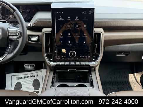 New 2026 GMC Yukon XL Denali Ultimate AWD/4WD image 13