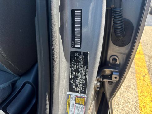 Used 2025 Kia K4 FWD image 27
