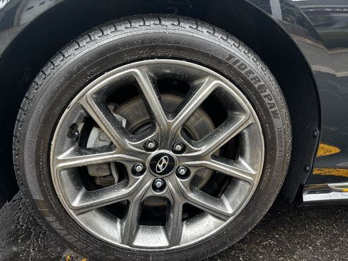 Used 2018 Hyundai Sonata Limited w/ Cargo Package FWD image 11