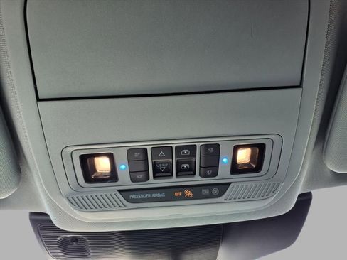 Used 2022 Ford Explorer Limited w/ Equipment Group 301A image 16