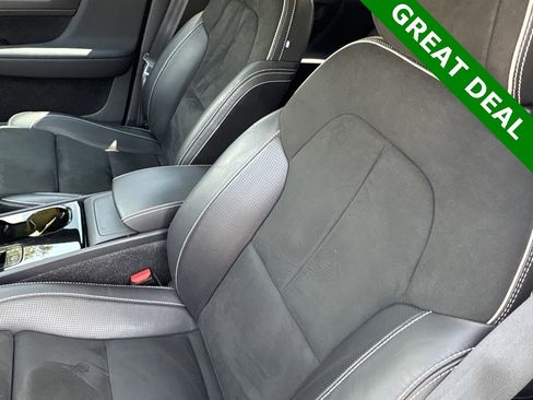 Used 2021 Volvo XC40 P8 Recharge w/ Advanced Package image 24