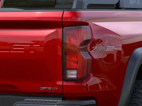 New 2026 Chevrolet Colorado ZR2 w/ Midnight Edition AWD/4WD image 13