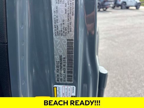 Used 2024 Jeep Wrangler Unlimited Sport AWD/4WD image 32