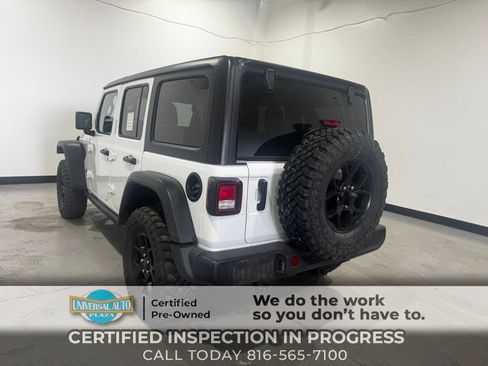 Used 2025 Jeep Wrangler Willys image 7