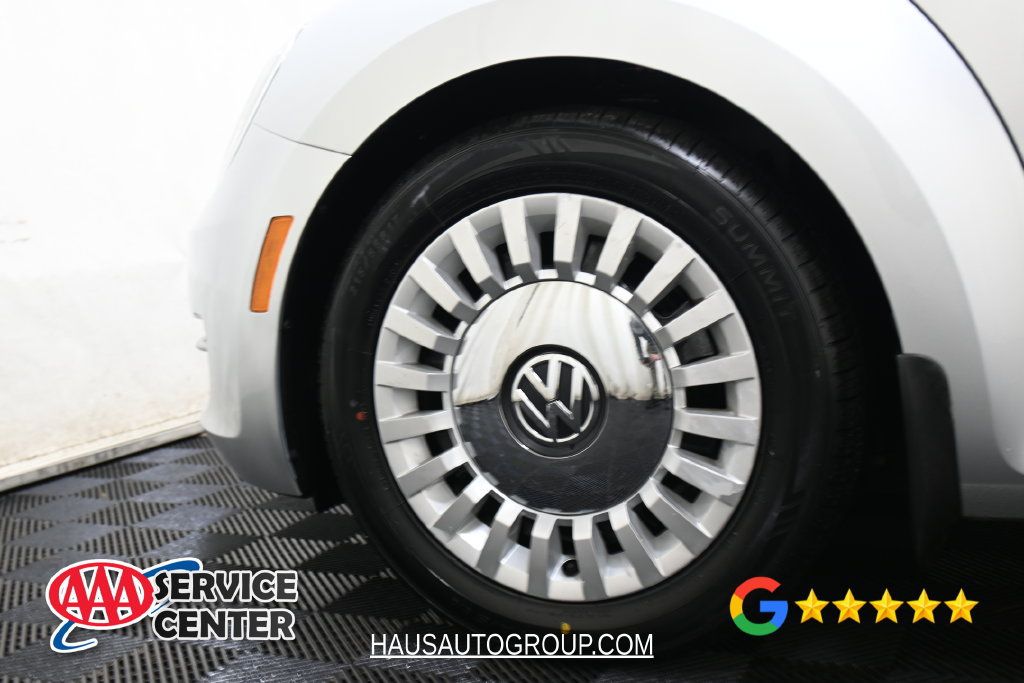 Used 2013 Volkswagen Beetle 2.5 FWD image 21