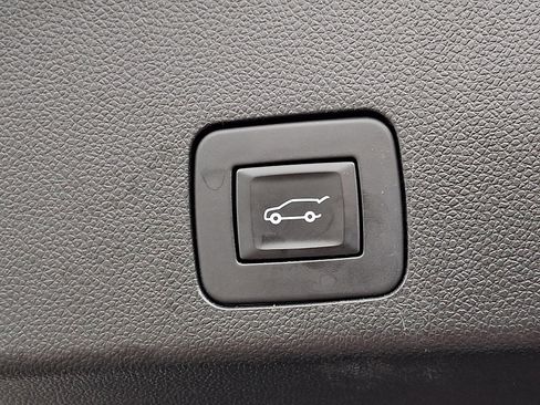 Used 2021 Buick Encore GX Select FWD image 29