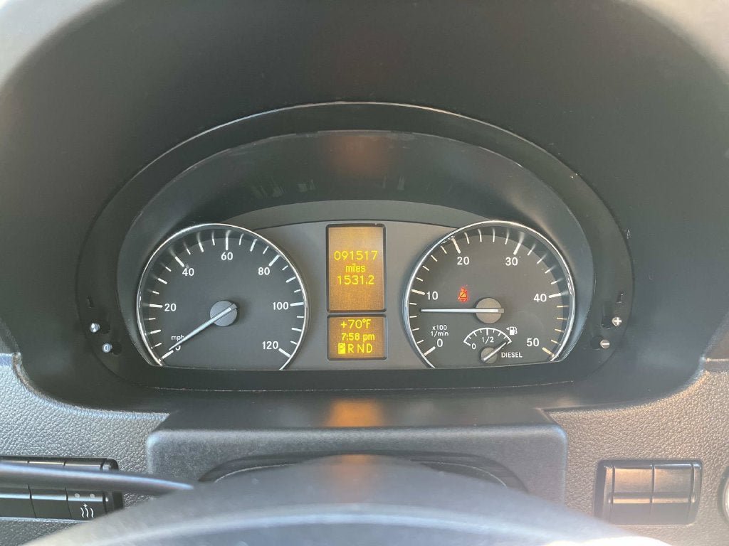 Used 2015 Mercedes-Benz Sprinter 2500 image 31