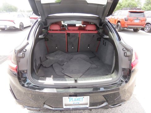 Used 2024 BMW X4 xDrive30i w/ Premium Package AWD/4WD image 14