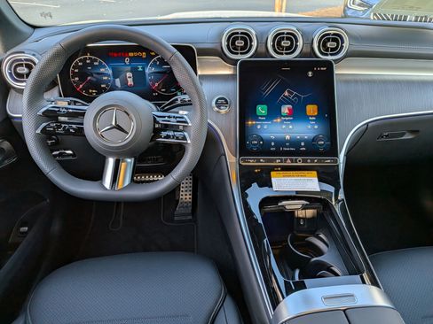 New 2026 Mercedes-Benz GLC 300 4MATIC image 32