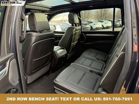 Used 2025 Cadillac Escalade ESV Sport w/ LPO, ONYX Package AWD/4WD image 41